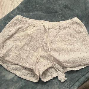 Vineyard Vines White Eyelet Shorts